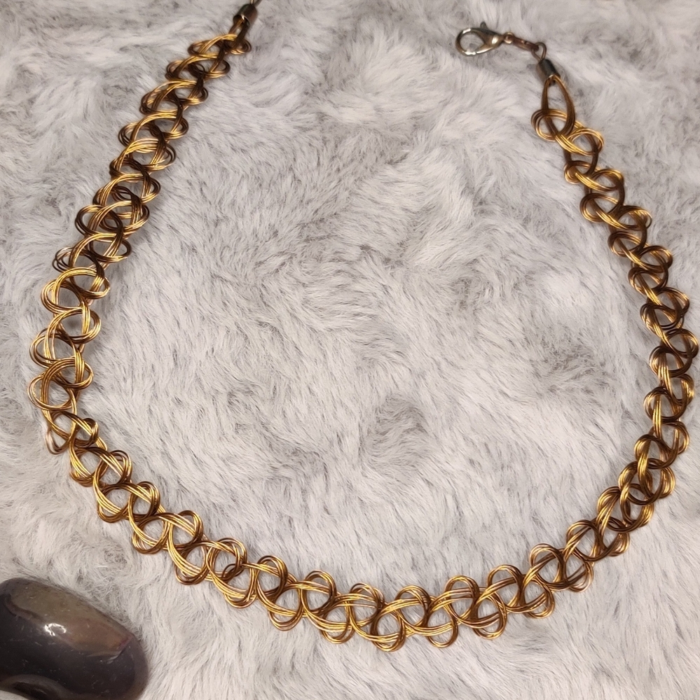 Gold choker